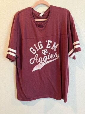 Maroon 'Gig 'Em Aggies' Short Sleeve Graphic Tee